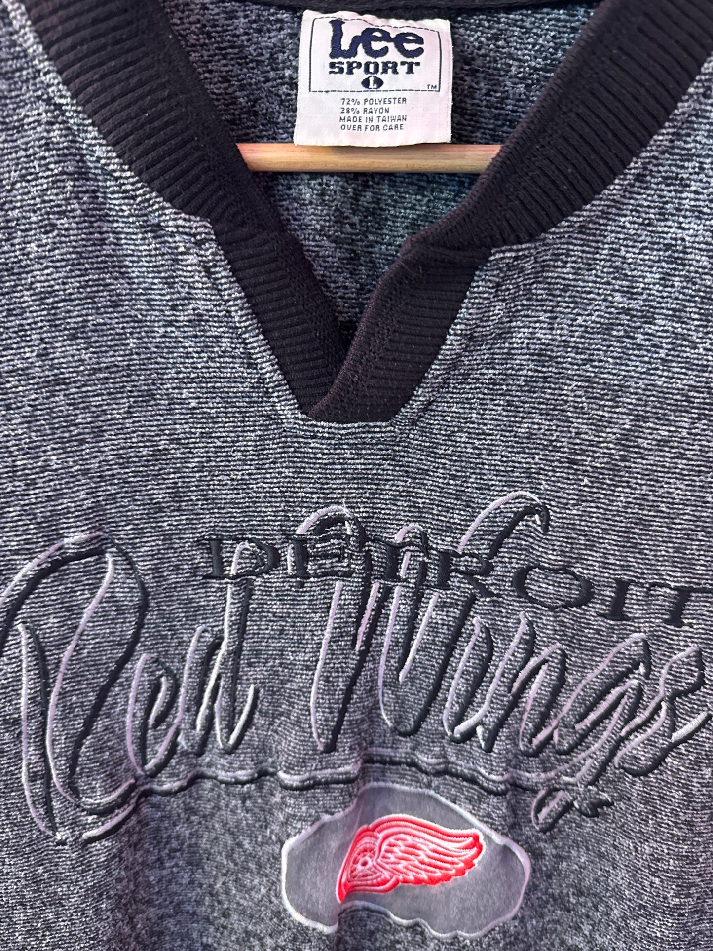 Vintage 1990’s Detroit redwings crewneck sweatshirt size large