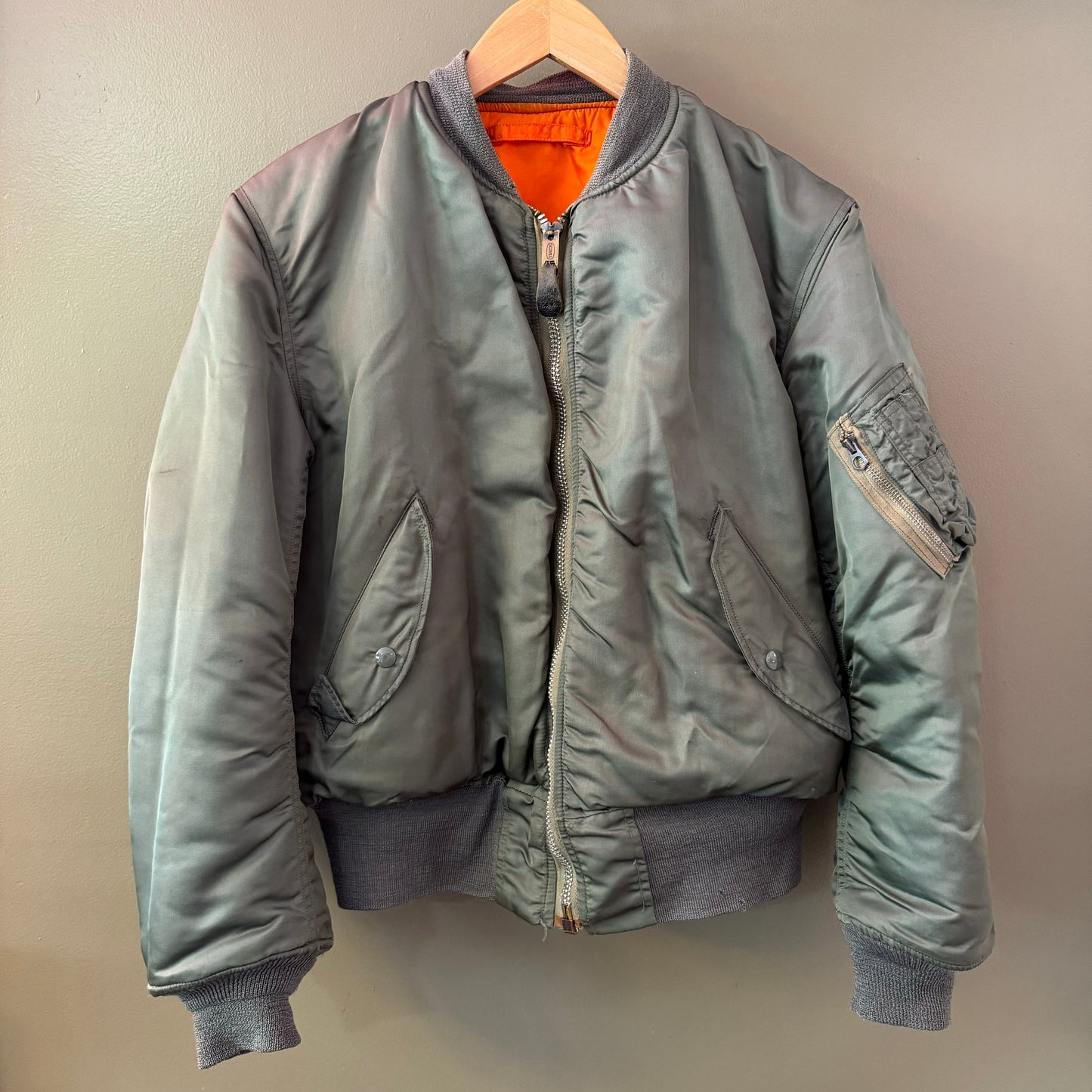 1970s reversible U.S. military ma-1 flight jacket size medium