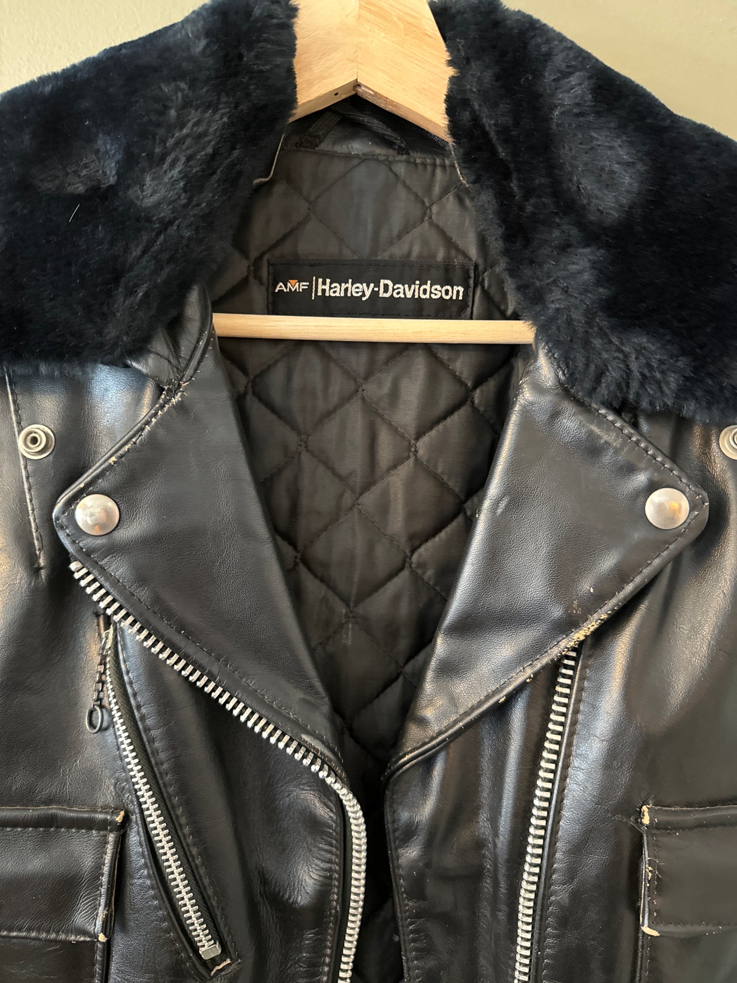 Vintage 1970’s Harley Davidson AMF cycle queen medium