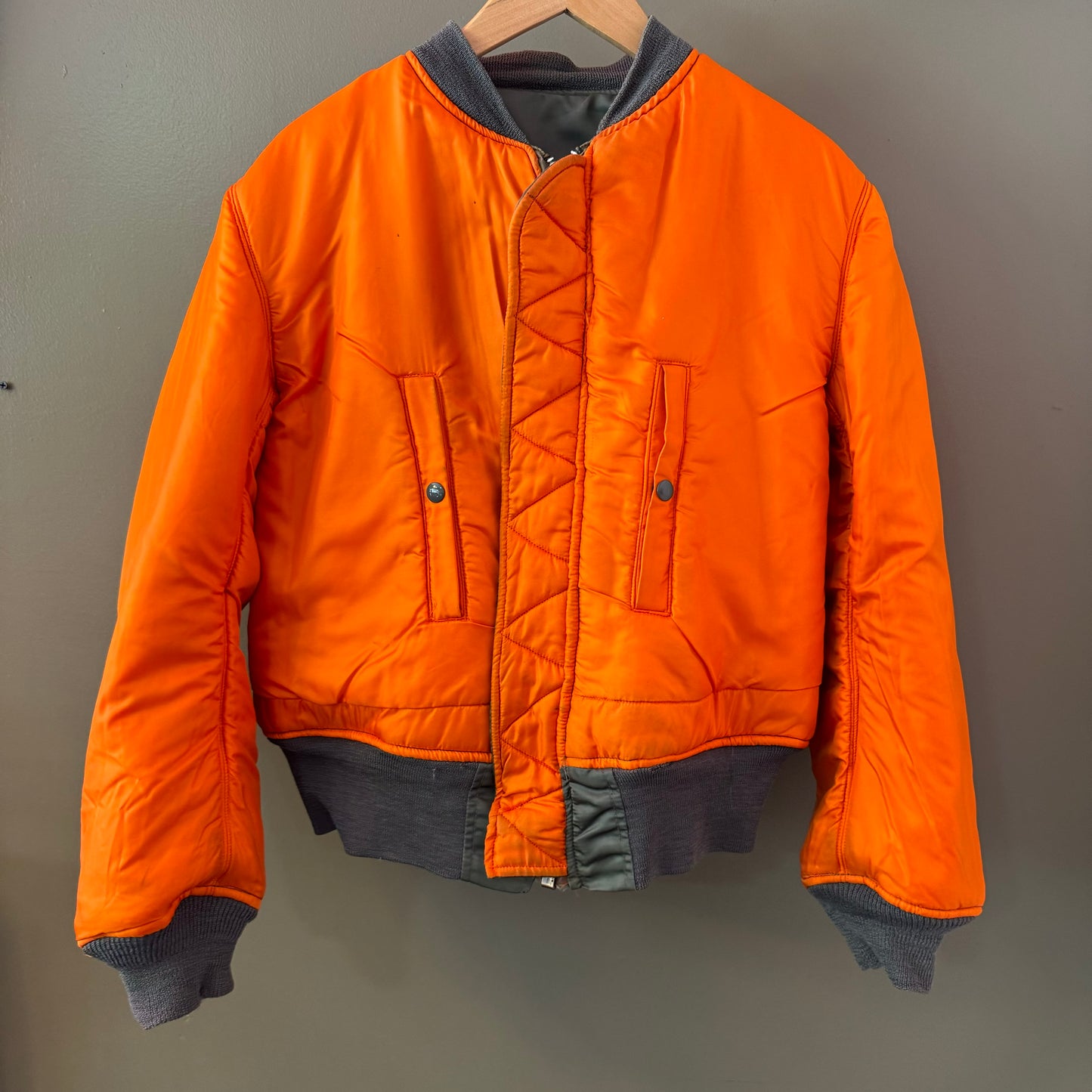 1970s reversible U.S. military ma-1 flight jacket size medium