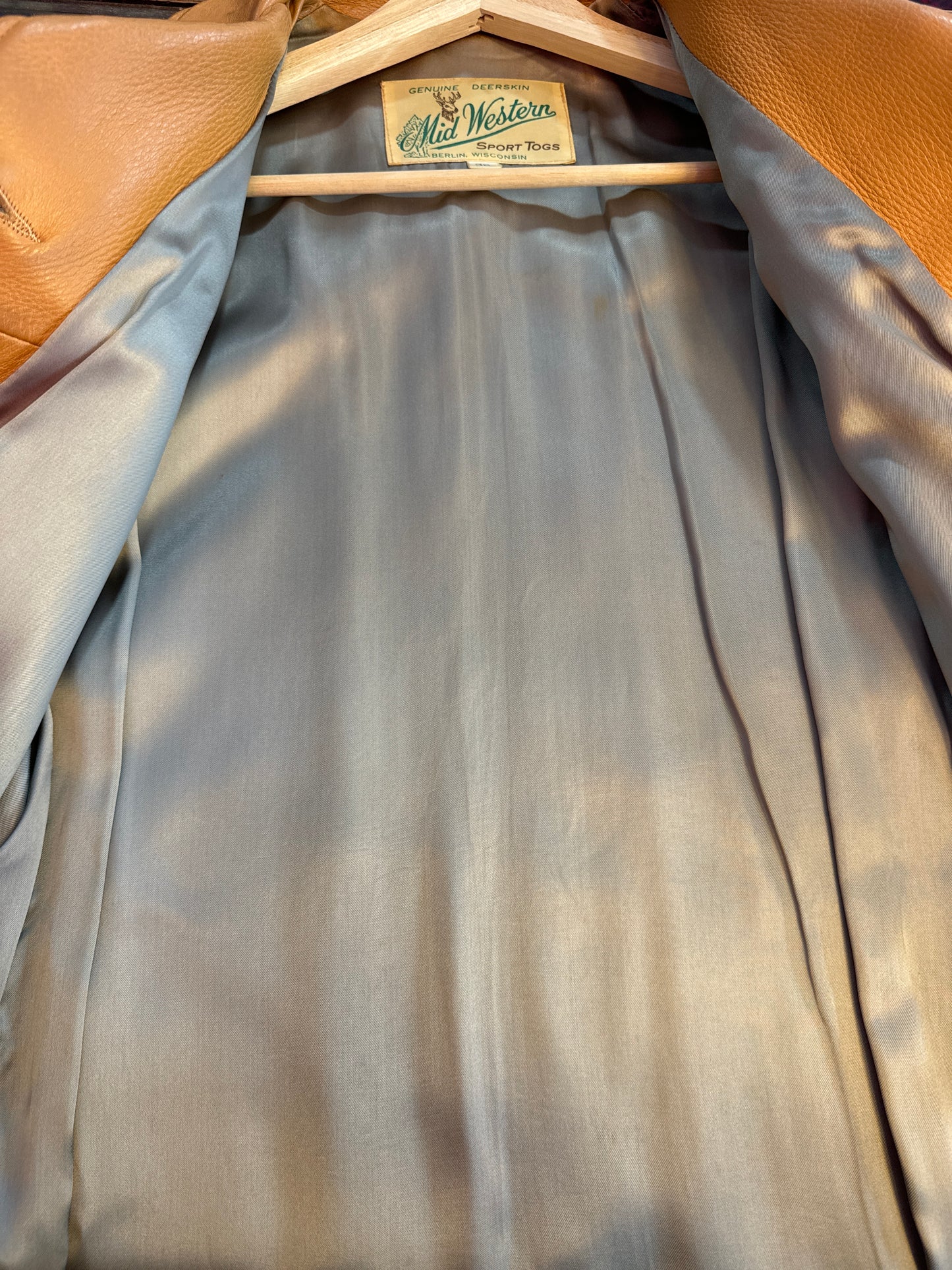 Vintage 1960’s women’s deerskin leather jacket size 36 medium