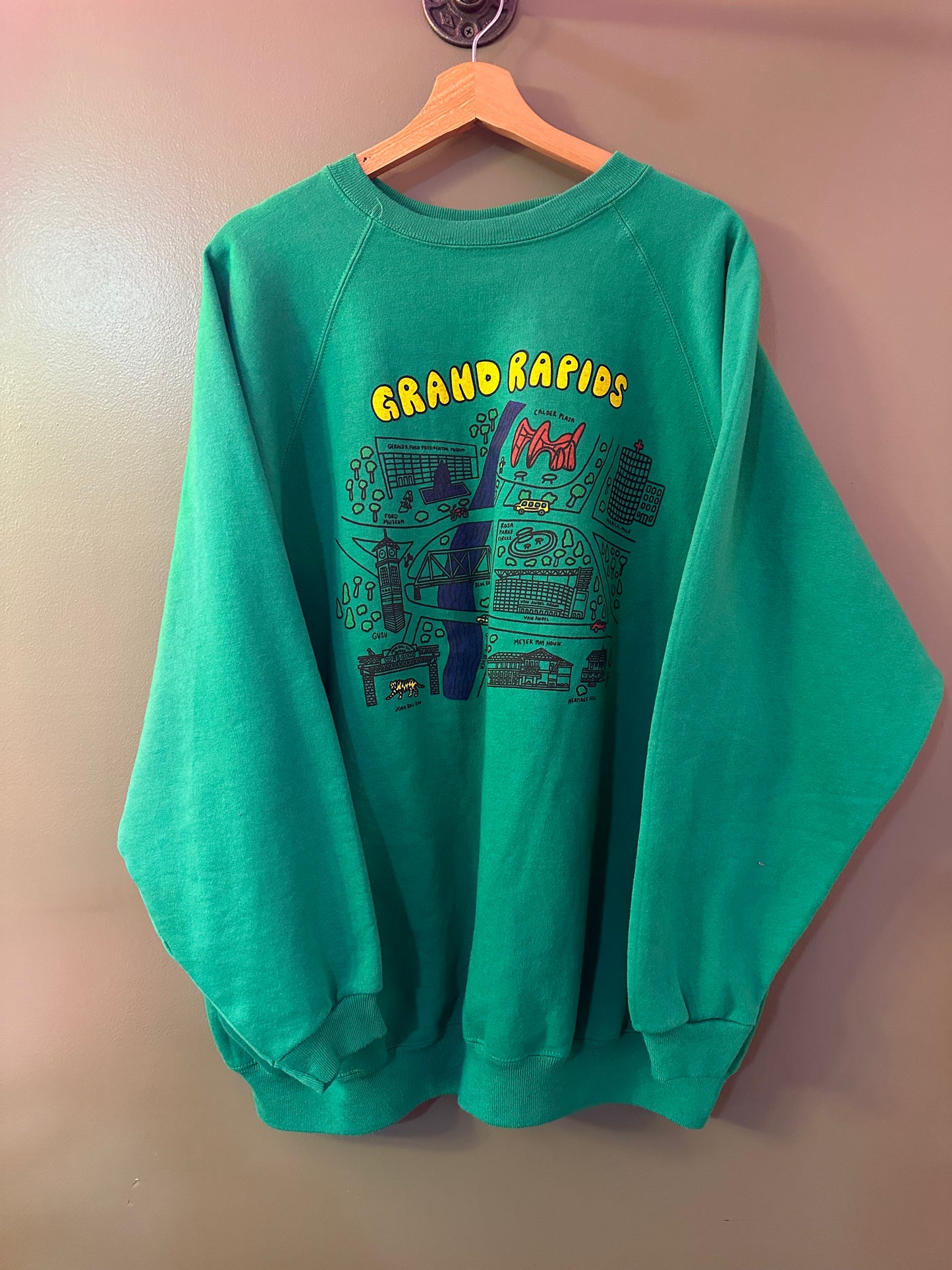 Betteraged Grand Rapids sweatshirt green 3xl