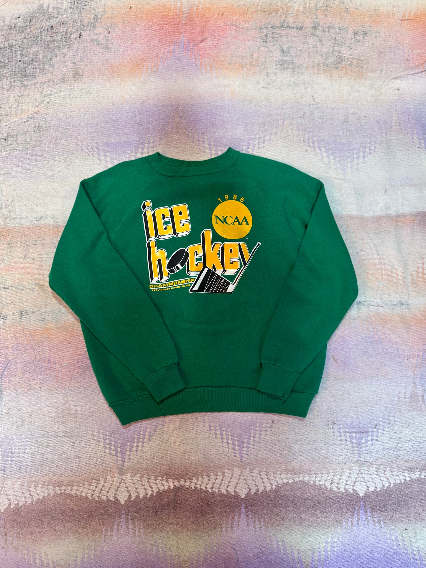 Vintage ice hockey sweat medium